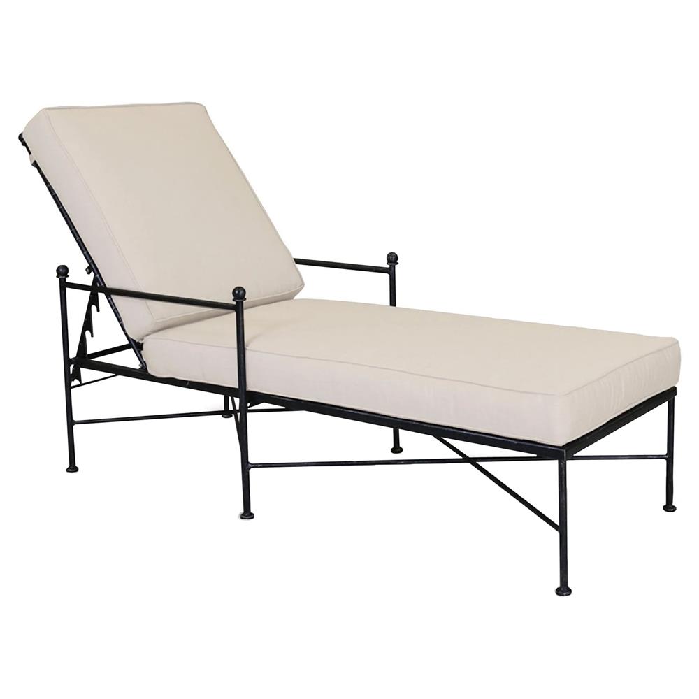 chaise lounge