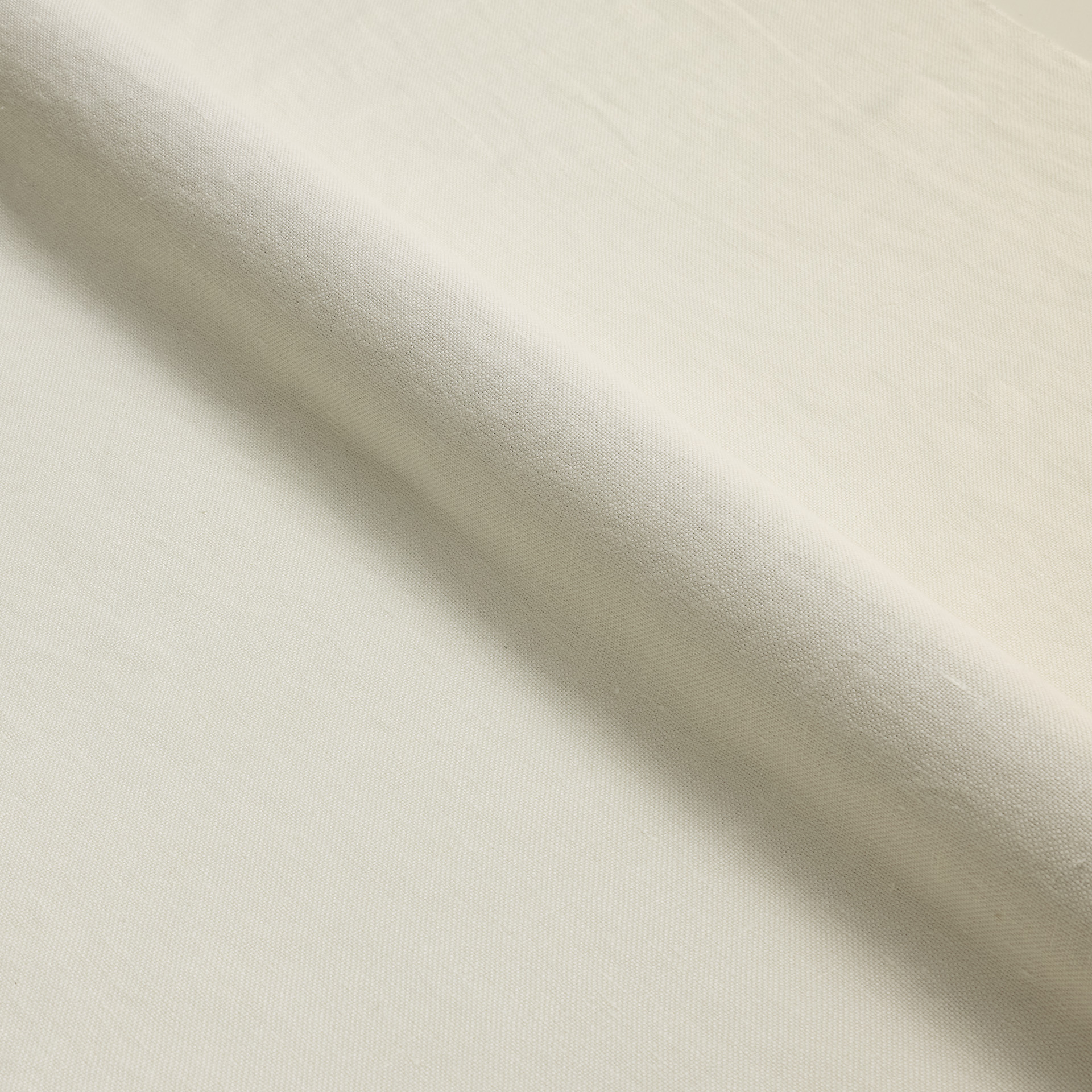 Pale Ivory Linen fabric swatch