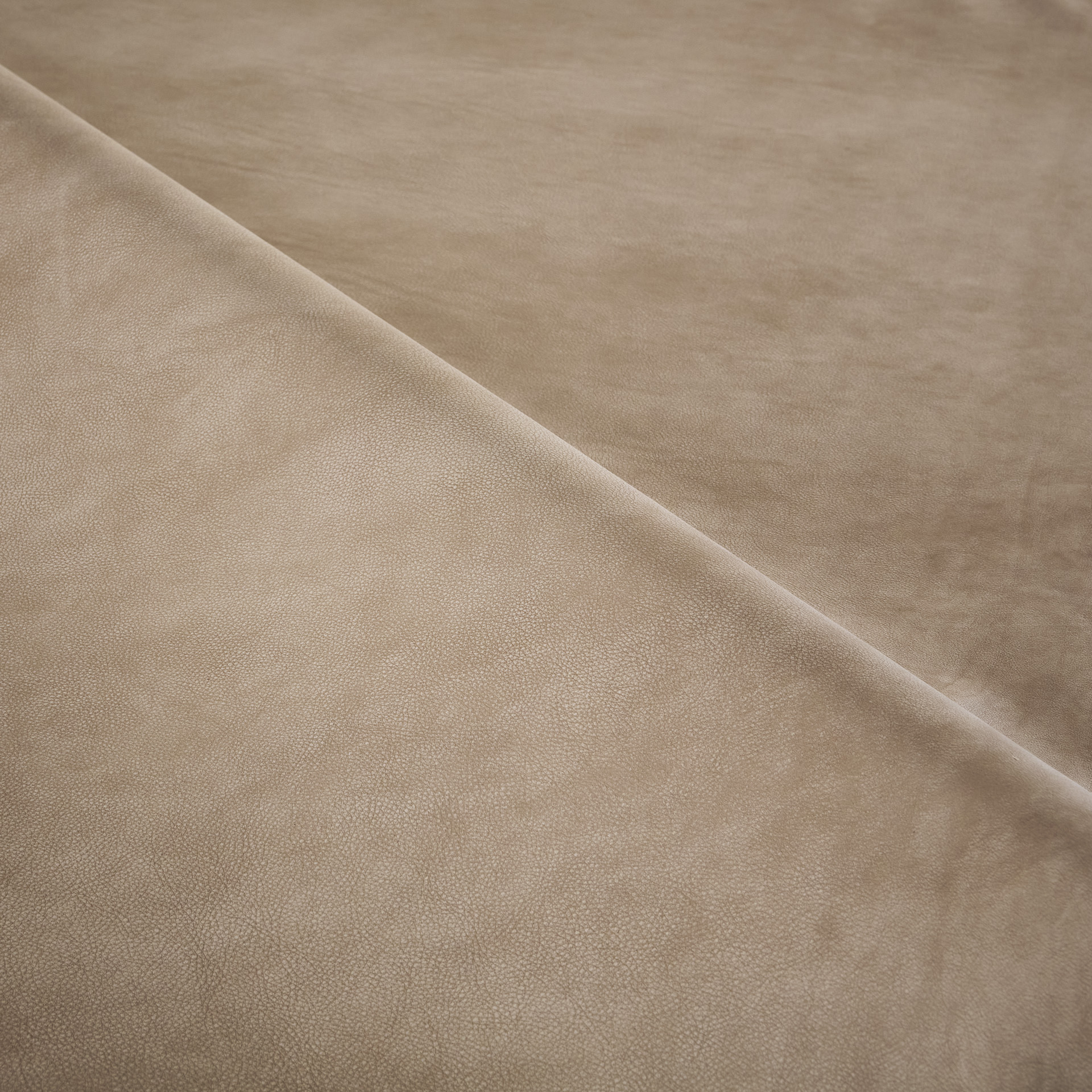 Prairie Grass Leather fabric swatch